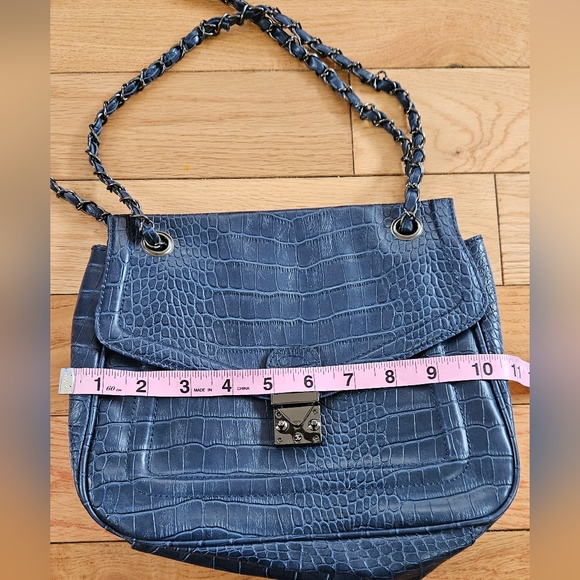 Women's Purse - Picture 7 of 9